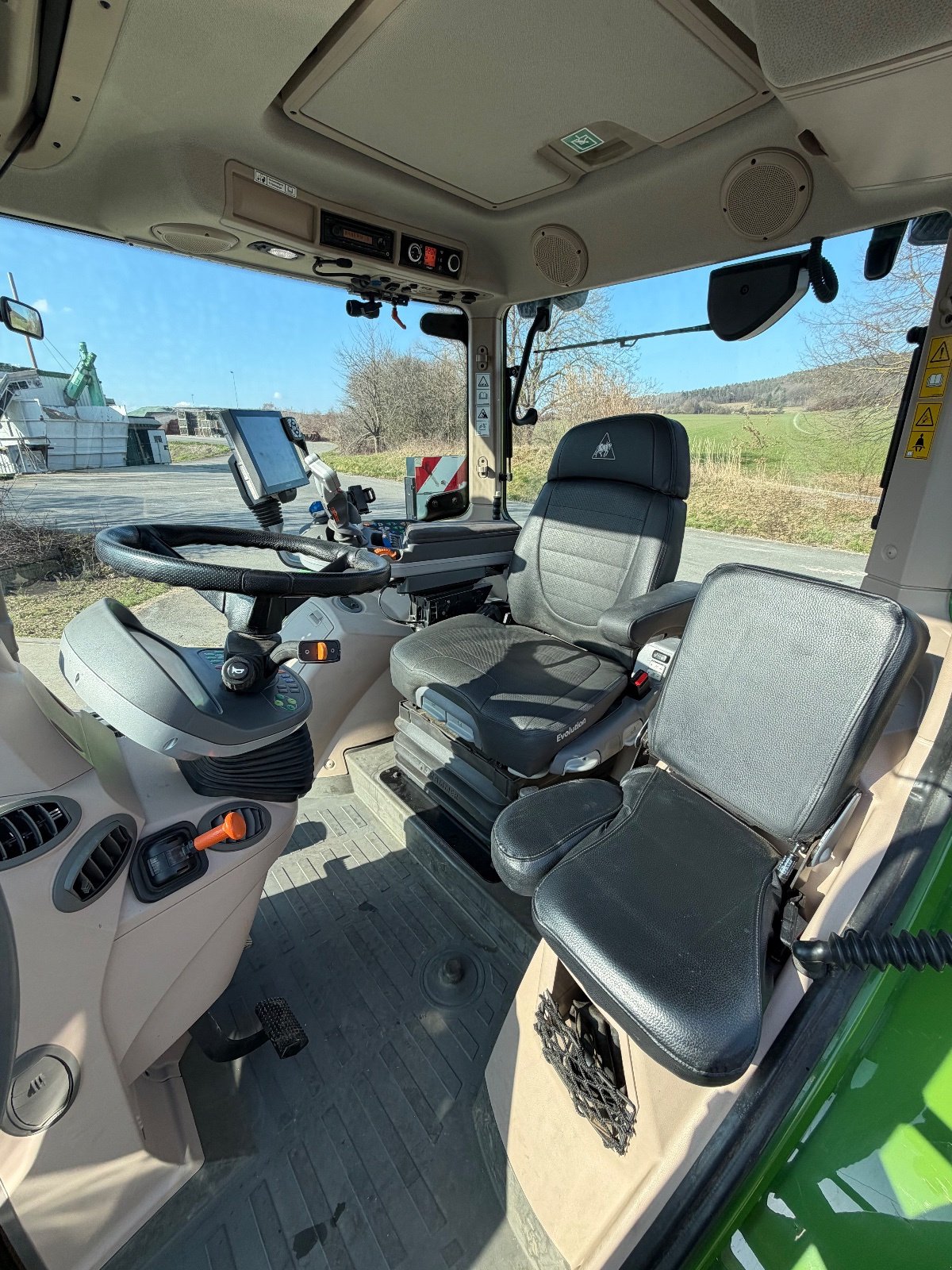 Traktor типа Fendt 724 Vario ProfiPlus, Gebrauchtmaschine в Litzendorf  (Фотография 14)