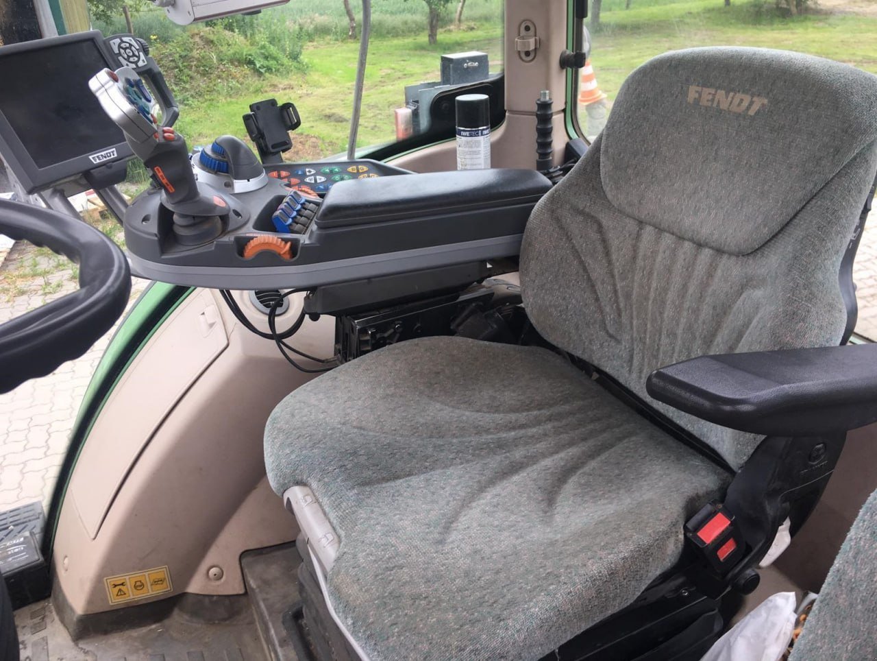 Traktor типа Fendt 724 Vario ProfiPlus, Gebrauchtmaschine в Hamberge (Фотография 2)