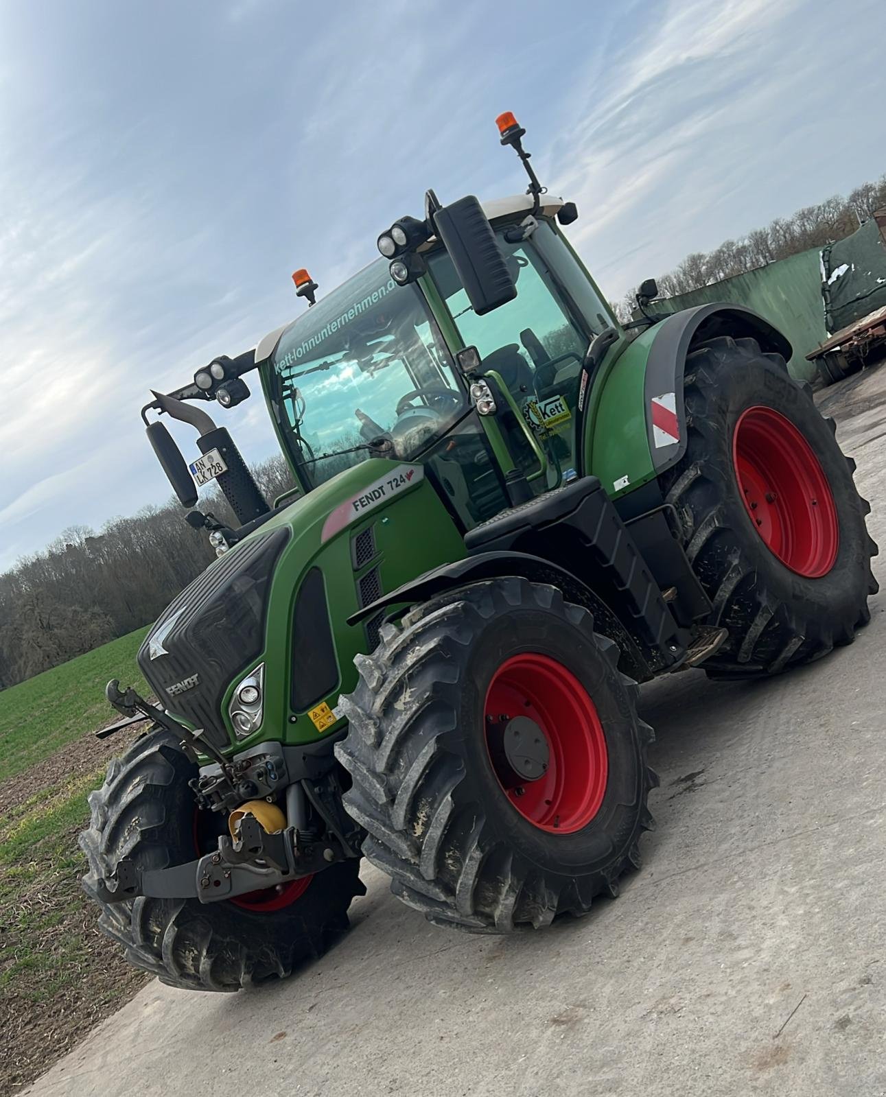 Traktor typu Fendt 724 Vario ProfiPlus, Gebrauchtmaschine w Steinsfeld (Zdjęcie 2)
