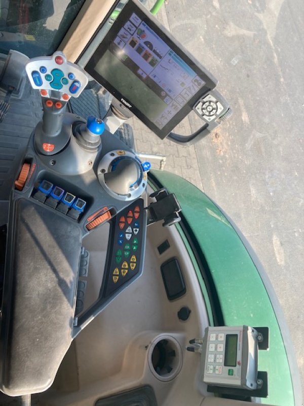 Fendt 724 Vario S4 Profi+, Gebrauchtmaschine, Baujahr: 2017, Betriebsstunden: 5959 Stunden (Bild 11) Traktor des Typs Fendt 724 Vario S4 Profi+, Gebrauchtmaschine in Gudensberg (Bild 11)