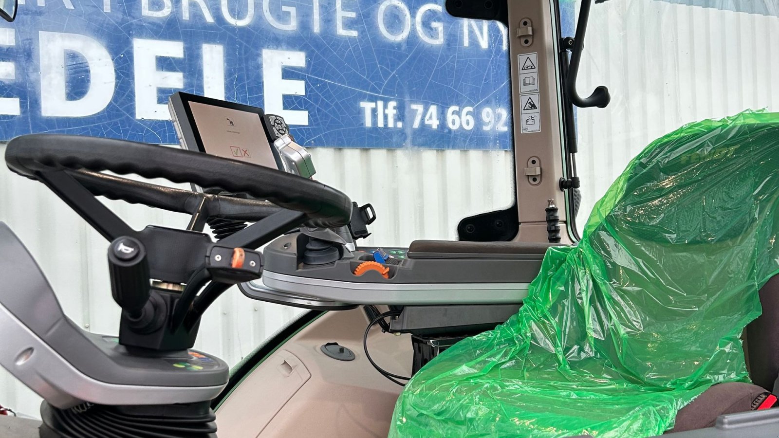 Traktor типа Fendt 724 Vario S4 Profi Plus Få Timer, Gebrauchtmaschine в Rødekro (Фотография 11)