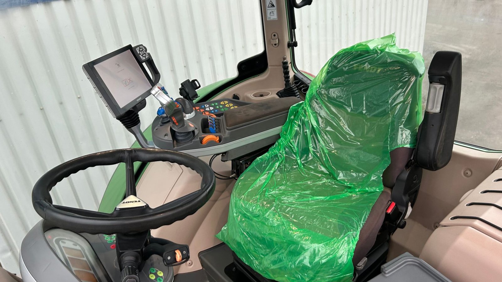 Traktor типа Fendt 724 Vario S4 Profi Plus Få Timer, Gebrauchtmaschine в Rødekro (Фотография 12)