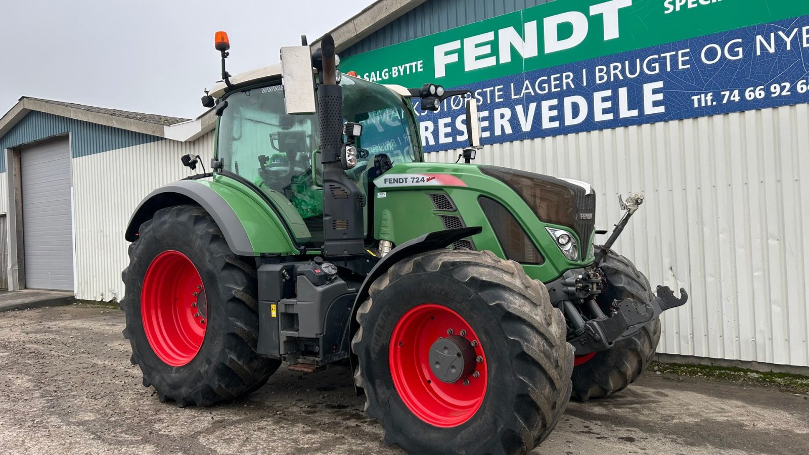Traktor типа Fendt 724 Vario S4 Profi Plus Få Timer, Gebrauchtmaschine в Rødekro (Фотография 5)