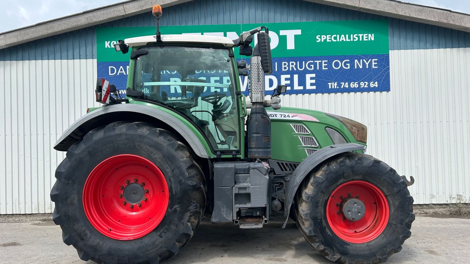 Traktor типа Fendt 724 Vario S4 Profi Plus Med Front PTO, Gebrauchtmaschine в Rødekro (Фотография 5)