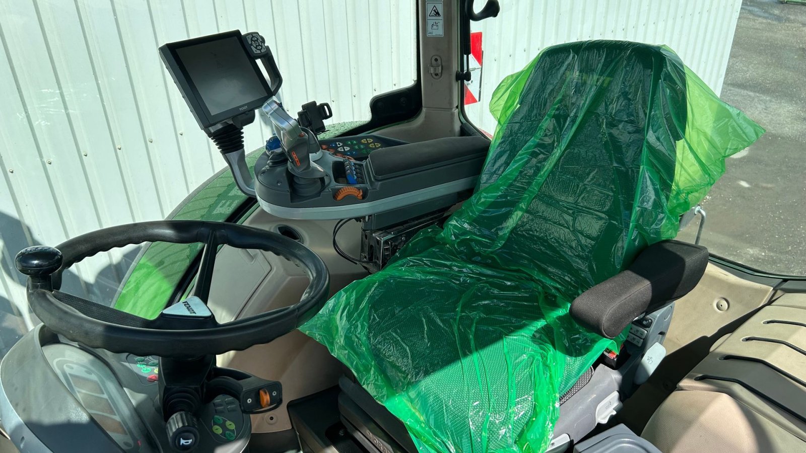 Traktor des Typs Fendt 724 Vario S4 Profi Plus Med Front PTO, Gebrauchtmaschine in Rødekro (Bild 11)