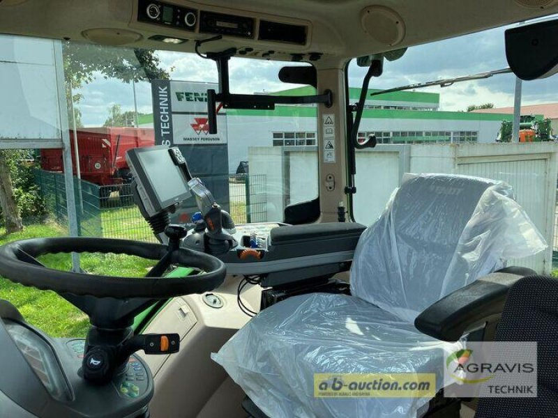 Traktor типа Fendt 724 VARIO S4 Profi Plus, Gebrauchtmaschine в Barsinghausen-Göxe (Фотография 17)