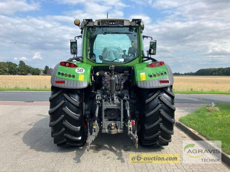 Traktor типа Fendt 724 VARIO S4 Profi Plus, Gebrauchtmaschine в Barsinghausen-Göxe (Фотография 4)