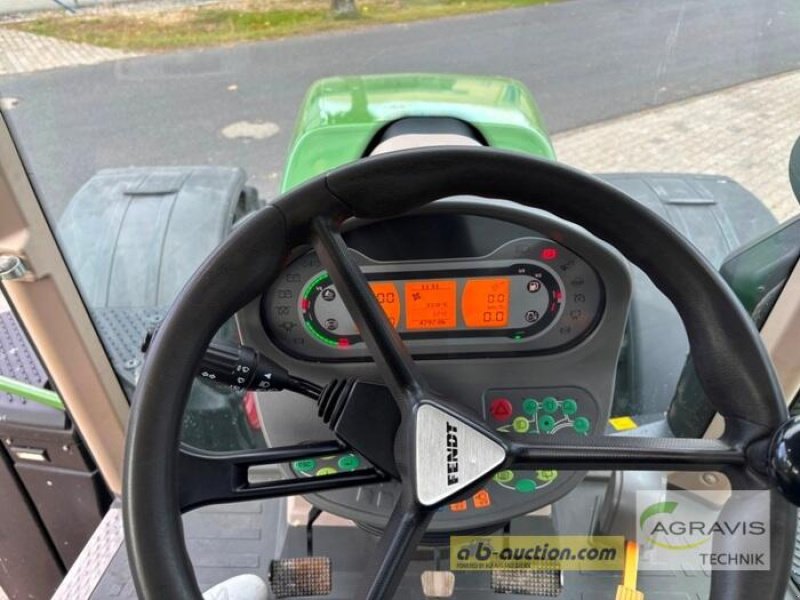 Traktor of the type Fendt 724 VARIO S4 Profi Plus, Gebrauchtmaschine in Meppen (Picture 16)
