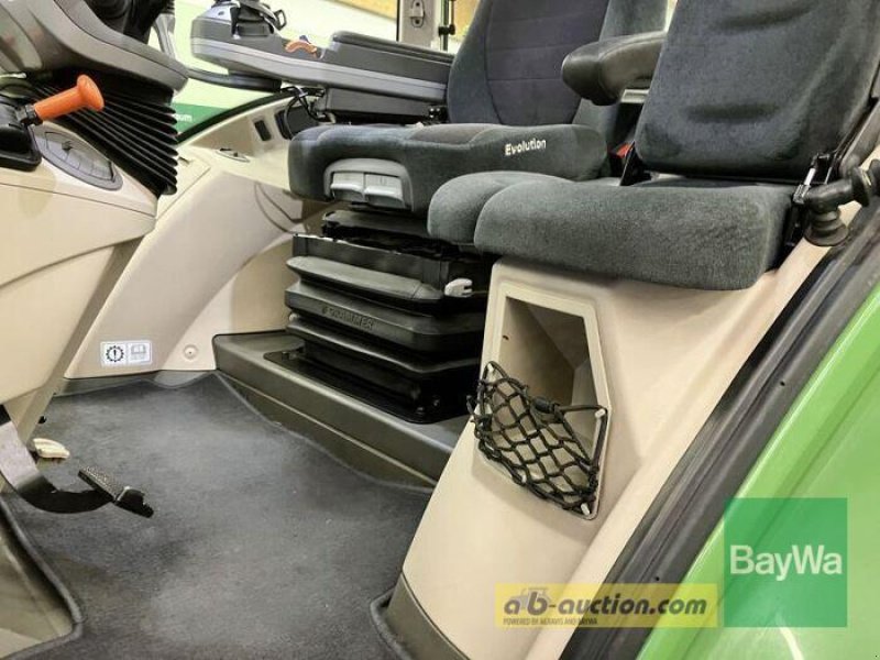Traktor van het type Fendt 724 VARIO S4 PROFI PLUS, Gebrauchtmaschine in Bamberg (Foto 17)