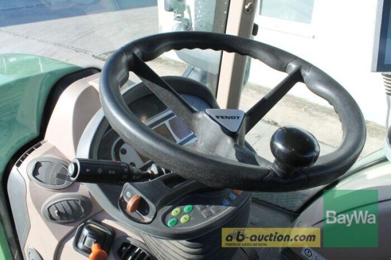 Traktor del tipo Fendt 724 VARIO S4 PROFI PLUS, Gebrauchtmaschine In Straubing (Immagine 11)