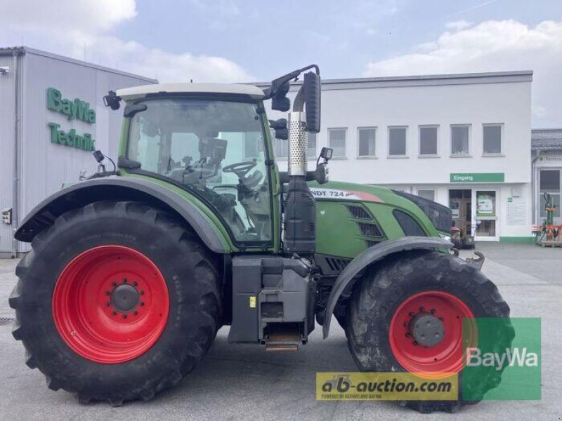Traktor от тип Fendt 724 VARIO S4 PROFI PLUS, Gebrauchtmaschine в Straubing (Снимка 2)