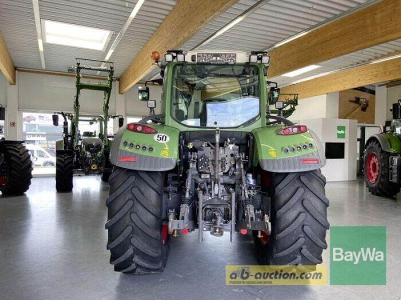 Traktor of the type Fendt 724 VARIO S4 PROFI PLUS, Gebrauchtmaschine in Bamberg (Picture 22)
