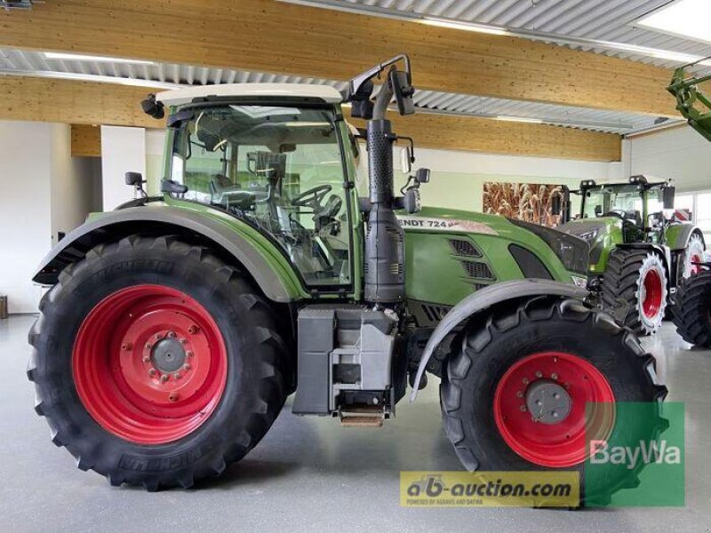 Traktor of the type Fendt 724 VARIO S4 PROFI PLUS, Gebrauchtmaschine in Bamberg (Picture 15)