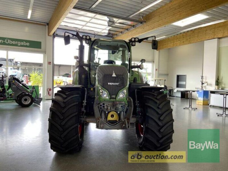Traktor of the type Fendt 724 VARIO S4 PROFI PLUS, Gebrauchtmaschine in Bamberg (Picture 25)