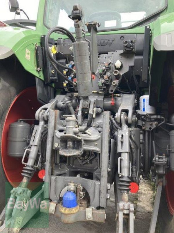 Traktor des Typs Fendt 724 VARIO S4 PROFI PLUS, Gebrauchtmaschine in Straubing (Bild 5)