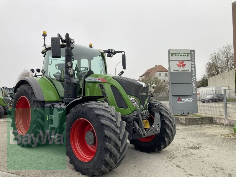Traktor типа Fendt 724 VARIO S4 PROFI PLUS, Gebrauchtmaschine в Dinkelsbühl (Фотография 1)