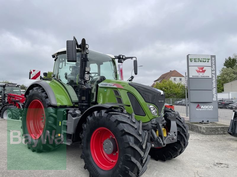 Traktor des Typs Fendt 724 VARIO S4 PROFI PLUS, Gebrauchtmaschine in Dinkelsbühl (Bild 1)