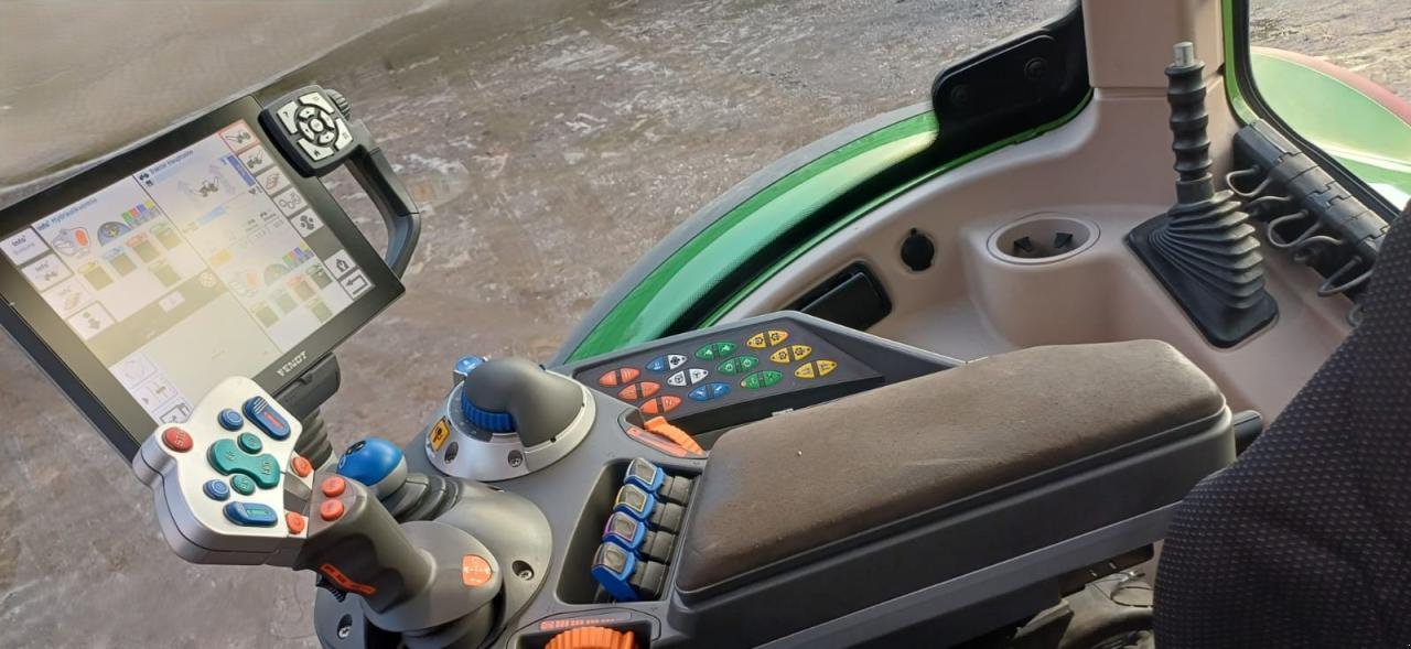 Traktor του τύπου Fendt 724 Vario S4 Profi Plus, Gebrauchtmaschine σε Könnern (Φωτογραφία 18)