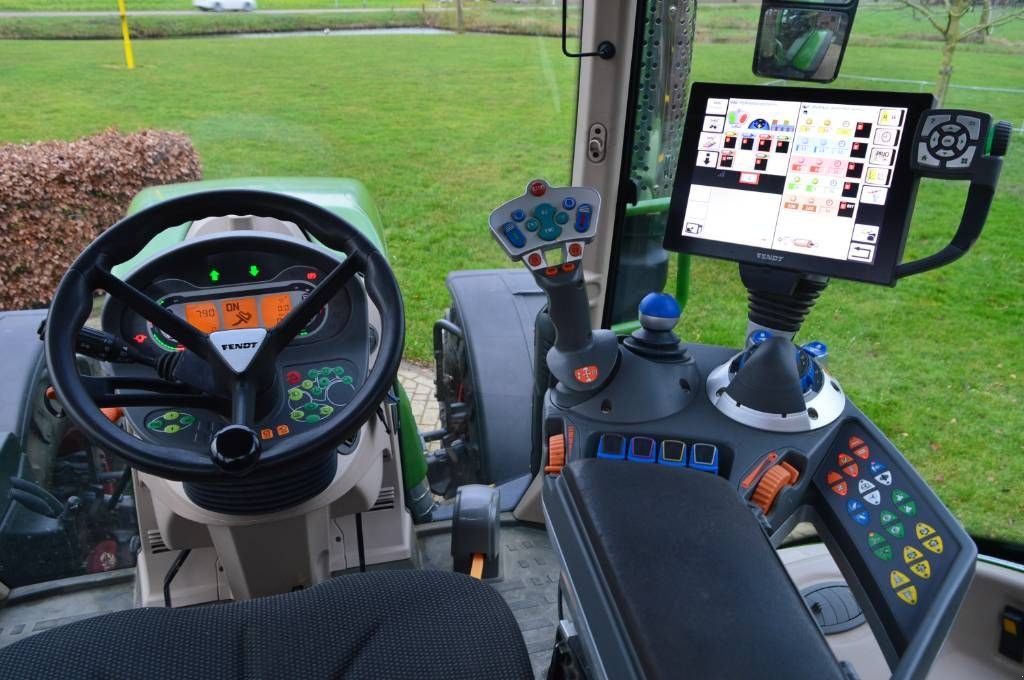 Traktor des Typs Fendt 724 Vario S4 Profi Plus, Gebrauchtmaschine in Erichem (Bild 2)