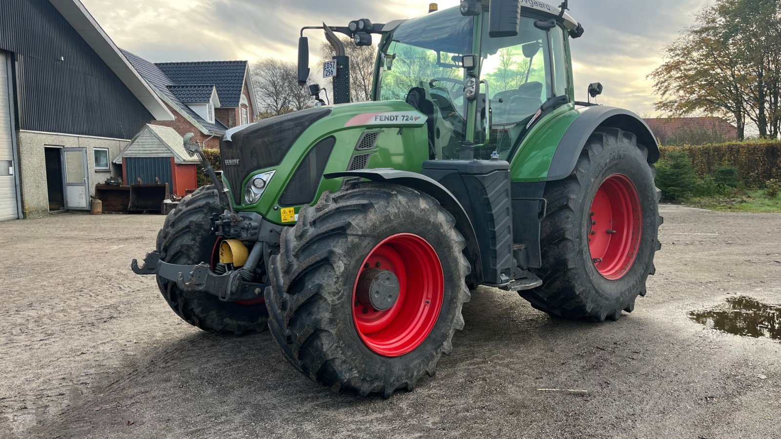 Traktor typu Fendt 724 Vario S4 Profi Plus, Gebrauchtmaschine v Løgumkloster (Obrázek 1)