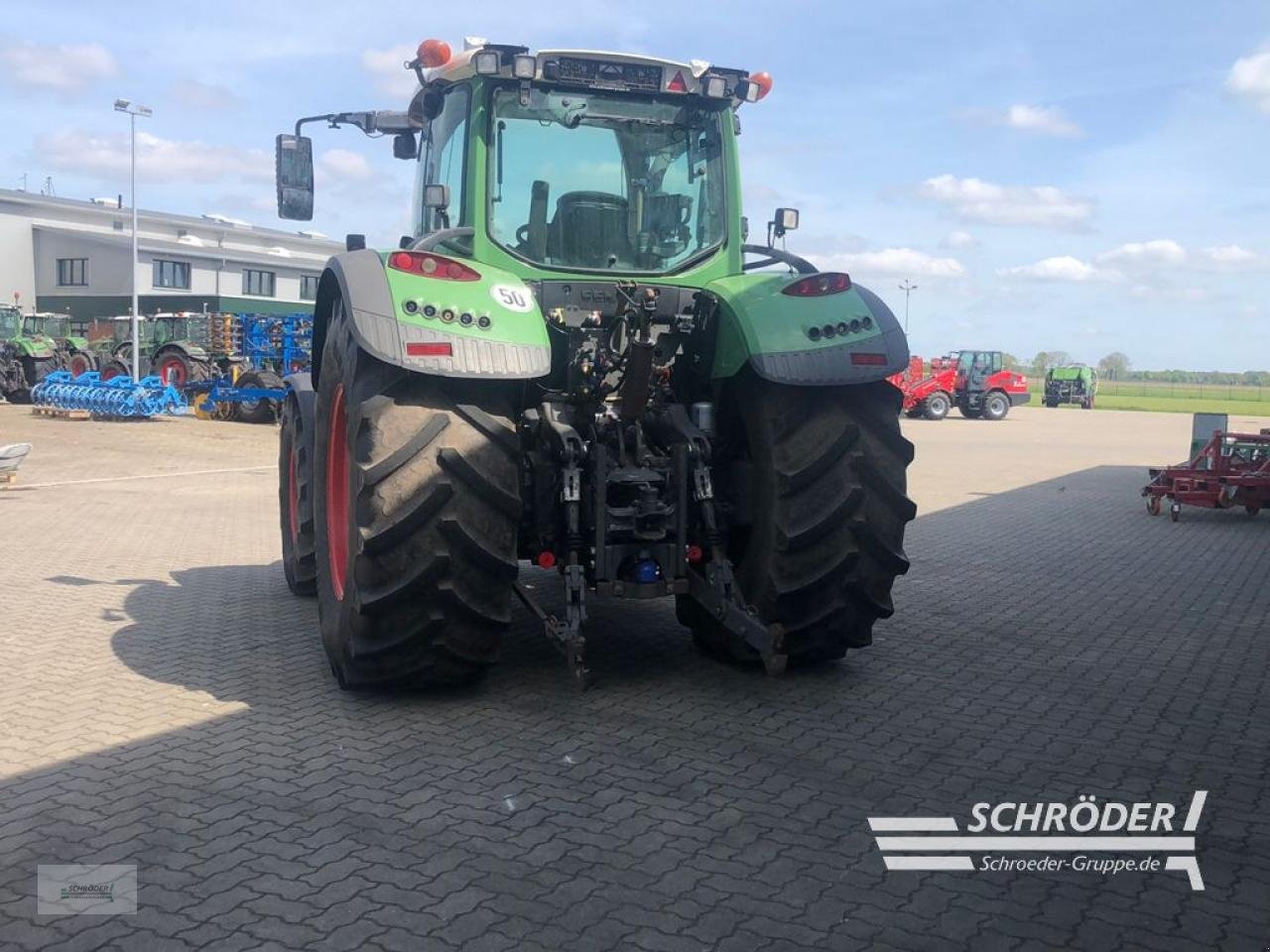 Traktor typu Fendt 724 VARIO S4 PROFI PLUS, Gebrauchtmaschine v Wildeshausen (Obrázek 8)