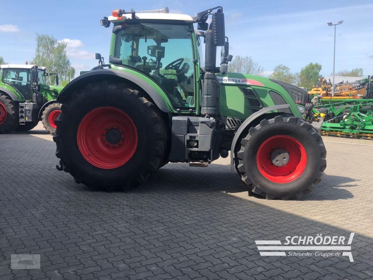 Traktor typu Fendt 724 VARIO S4 PROFI PLUS, Gebrauchtmaschine v Wildeshausen (Obrázek 9)