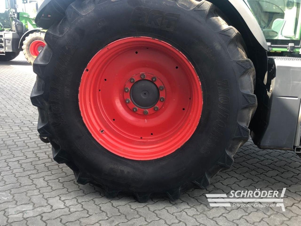 Traktor typu Fendt 724 VARIO S4 PROFI PLUS, Gebrauchtmaschine v Wildeshausen (Obrázek 10)