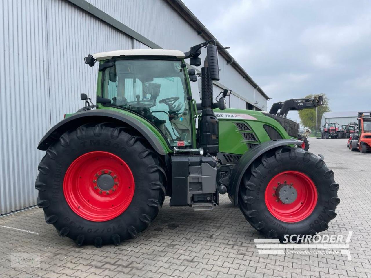 Traktor типа Fendt 724 VARIO S4 PROFI PLUS, Gebrauchtmaschine в Wildeshausen (Фотография 2)