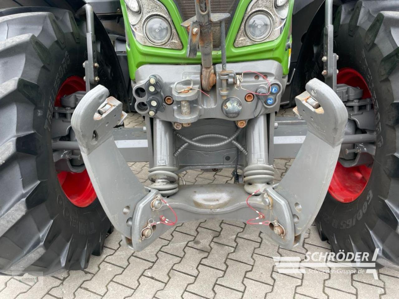 Traktor типа Fendt 724 VARIO S4 PROFI PLUS, Gebrauchtmaschine в Wildeshausen (Фотография 9)