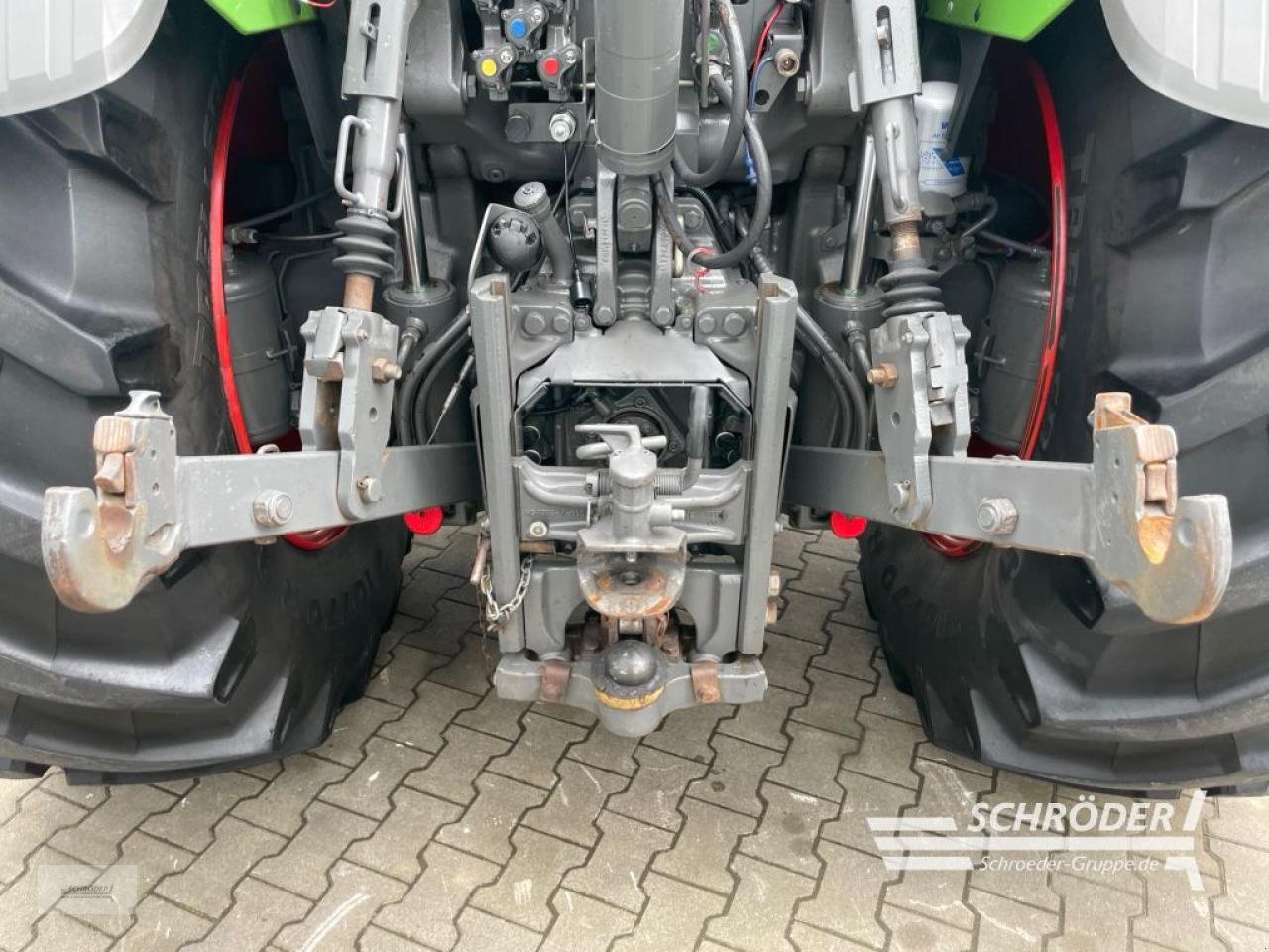 Traktor типа Fendt 724 VARIO S4 PROFI PLUS, Gebrauchtmaschine в Wildeshausen (Фотография 20)