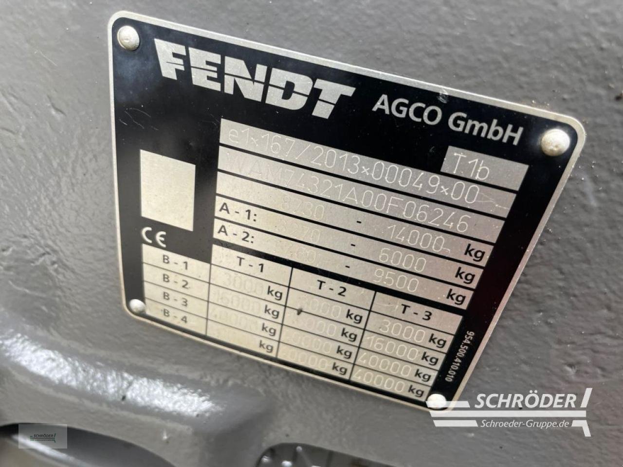 Traktor типа Fendt 724 VARIO S4 PROFI PLUS, Gebrauchtmaschine в Wildeshausen (Фотография 23)