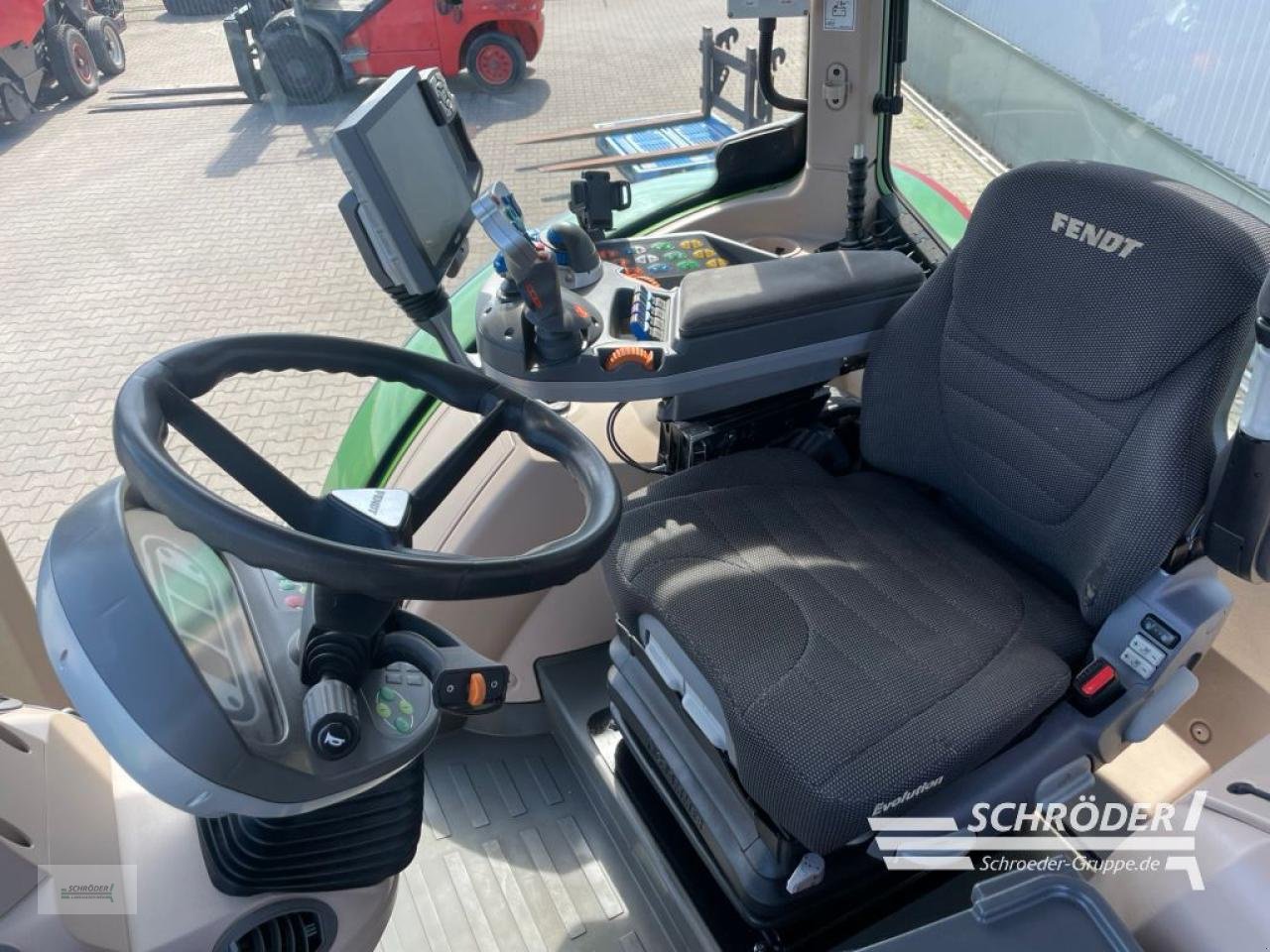 Traktor Türe ait Fendt 724 VARIO S4 PROFI PLUS, Gebrauchtmaschine içinde Wildeshausen (resim 18)