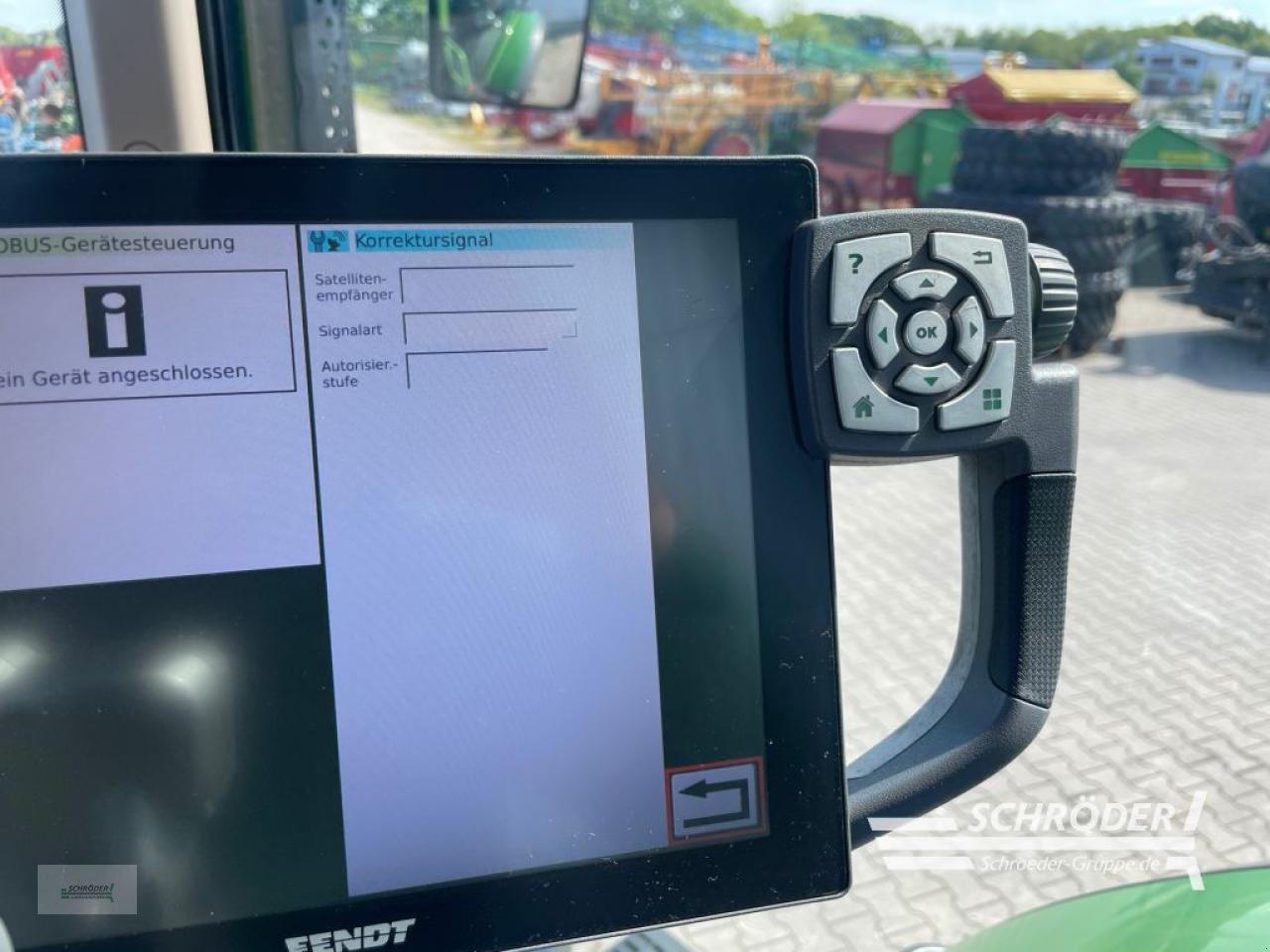 Traktor Türe ait Fendt 724 VARIO S4 PROFI PLUS, Gebrauchtmaschine içinde Wildeshausen (resim 22)