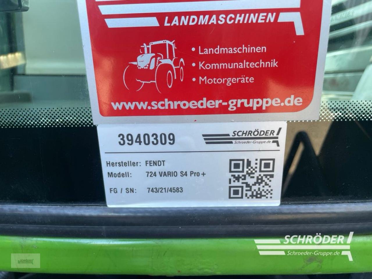 Traktor Türe ait Fendt 724 VARIO S4 PROFI PLUS, Gebrauchtmaschine içinde Wildeshausen (resim 24)