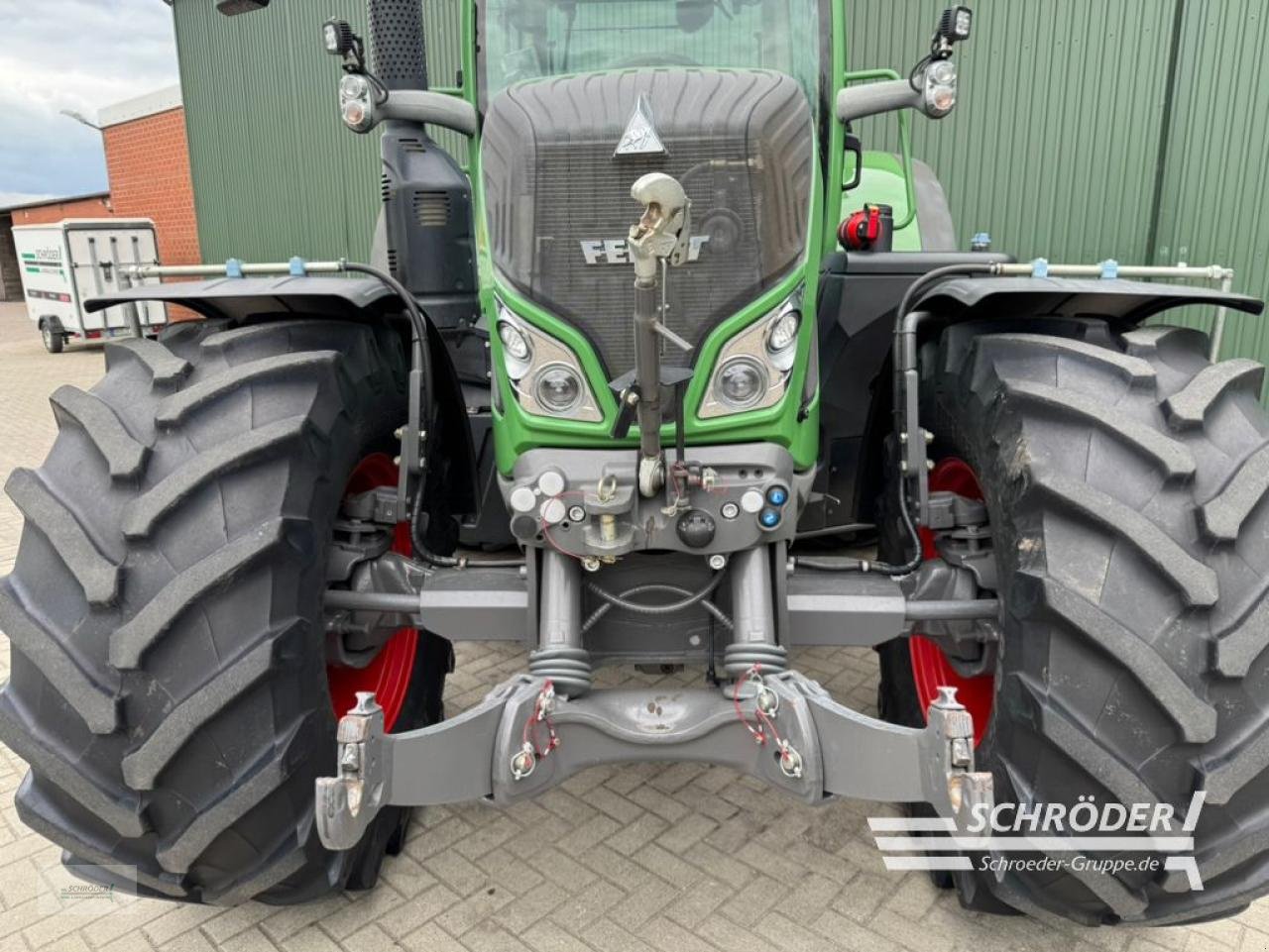 Traktor des Typs Fendt 724 VARIO S4 PROFI PLUS, Gebrauchtmaschine in Twistringen (Bild 9)