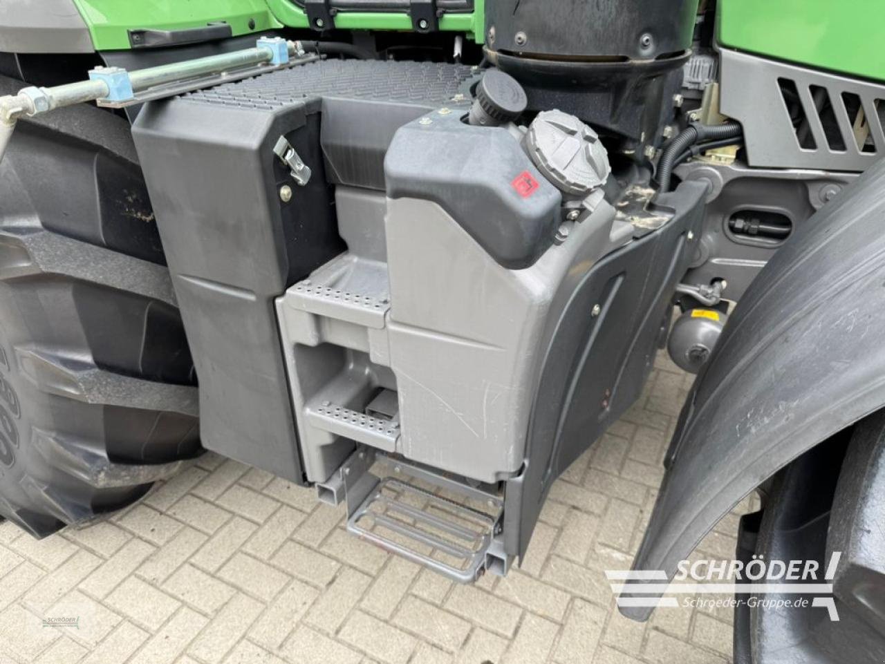 Traktor des Typs Fendt 724 VARIO S4 PROFI PLUS, Gebrauchtmaschine in Twistringen (Bild 11)