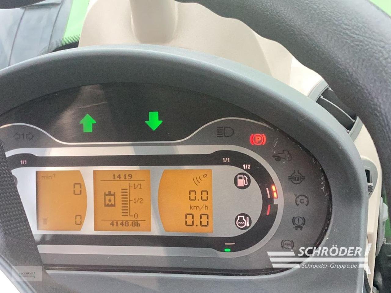 Traktor типа Fendt 724 VARIO S4 PROFI PLUS, Gebrauchtmaschine в Lastrup (Фотография 8)