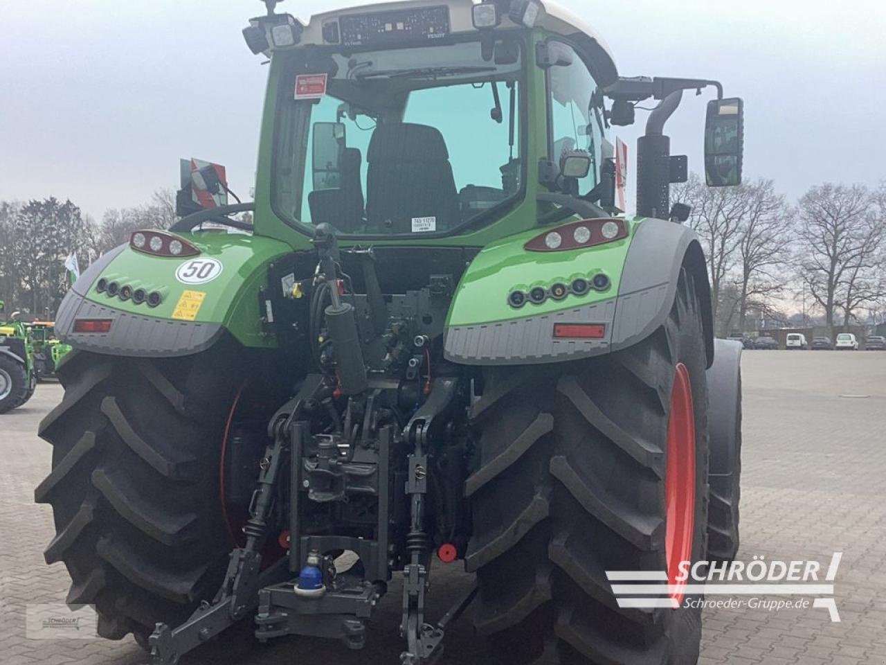 Traktor типа Fendt 724 VARIO S4 PROFI PLUS, Gebrauchtmaschine в Lastrup (Фотография 10)