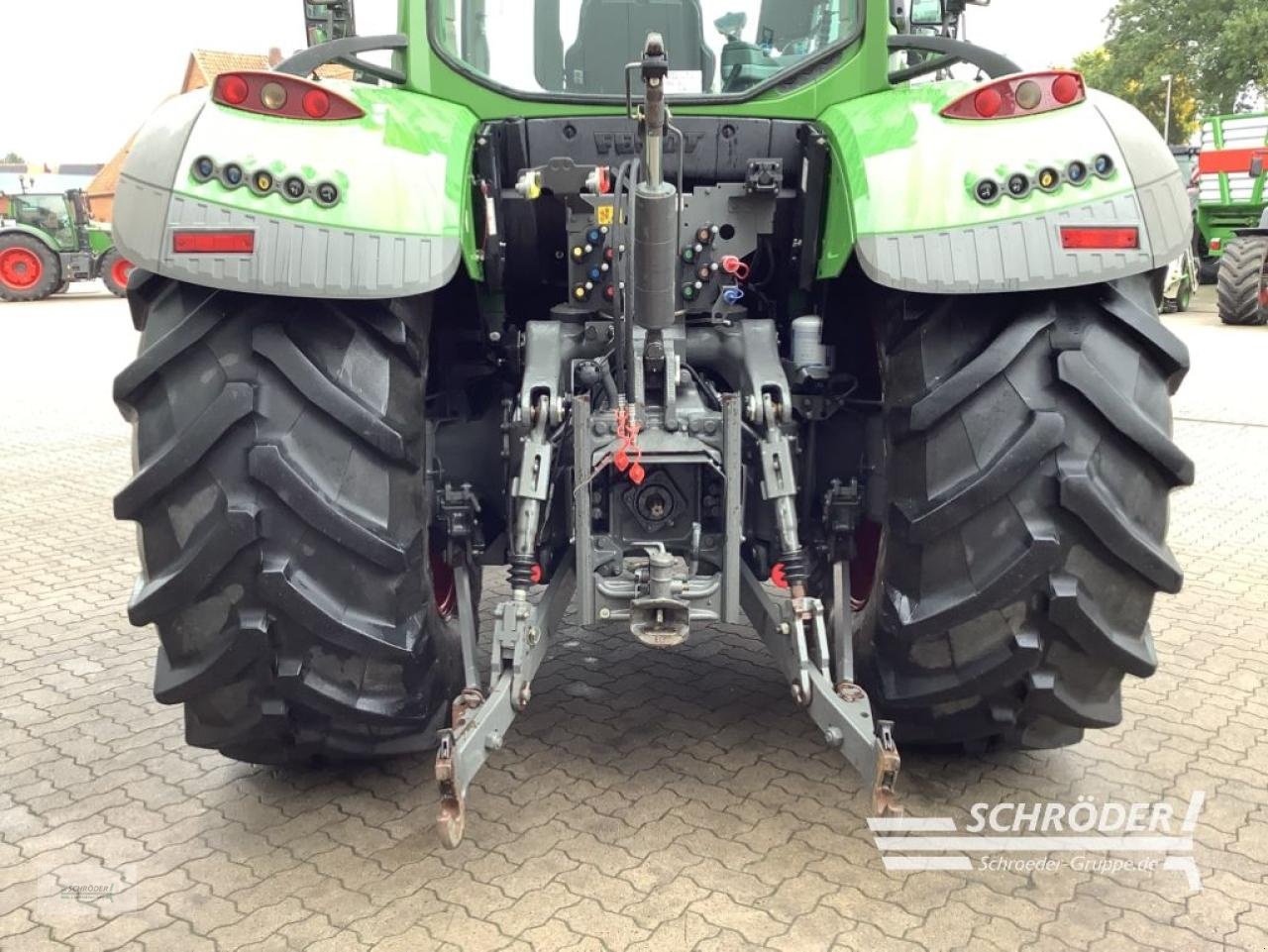Traktor του τύπου Fendt 724 VARIO S4 PROFI PLUS, Gebrauchtmaschine σε Wardenburg (Φωτογραφία 7)