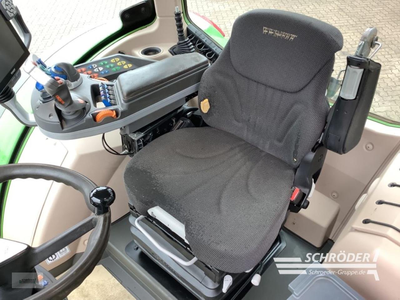 Traktor του τύπου Fendt 724 VARIO S4 PROFI PLUS, Gebrauchtmaschine σε Wardenburg (Φωτογραφία 22)