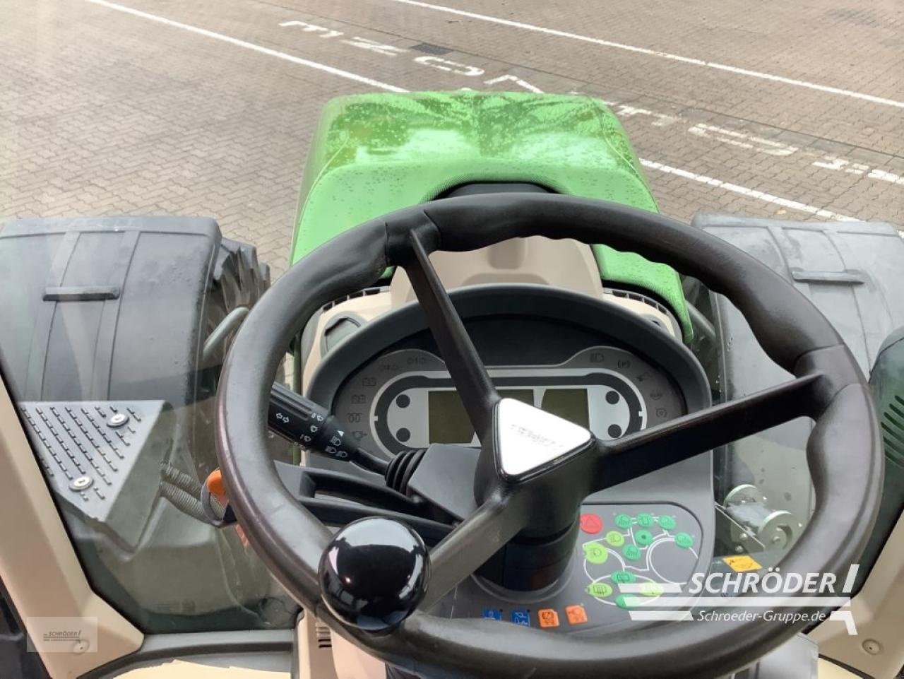 Traktor του τύπου Fendt 724 VARIO S4 PROFI PLUS, Gebrauchtmaschine σε Wardenburg (Φωτογραφία 26)