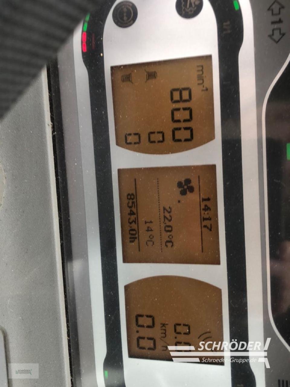 Traktor типа Fendt 724 VARIO S4 PROFI PLUS, Gebrauchtmaschine в Ahlerstedt (Фотография 4)