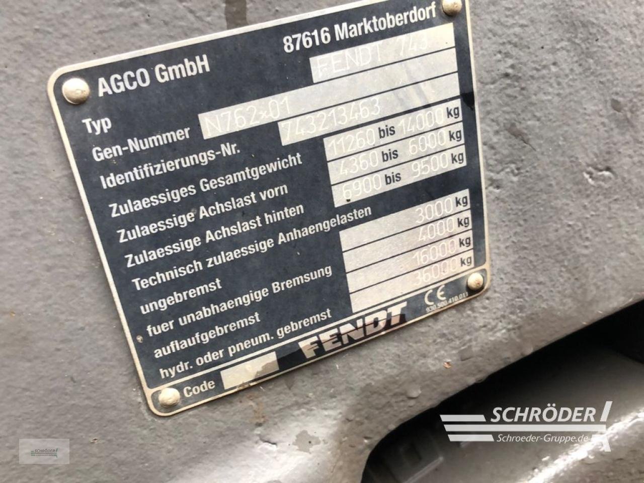 Traktor типа Fendt 724 VARIO S4 PROFI PLUS, Gebrauchtmaschine в Ahlerstedt (Фотография 14)