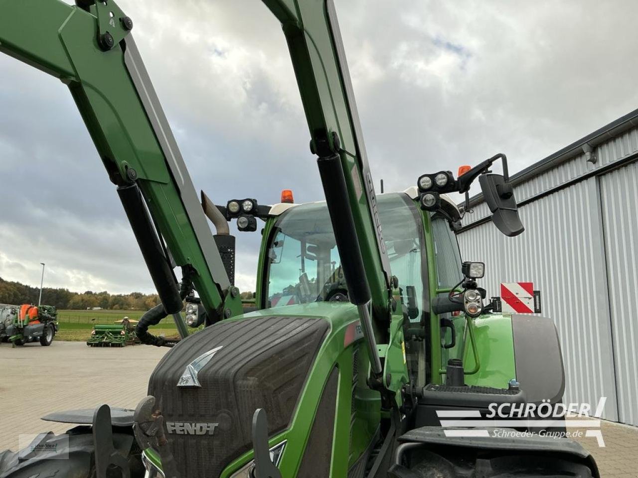 Traktor tipa Fendt 724 VARIO S4 PROFI PLUS, Gebrauchtmaschine u Hemmoor (Slika 7)
