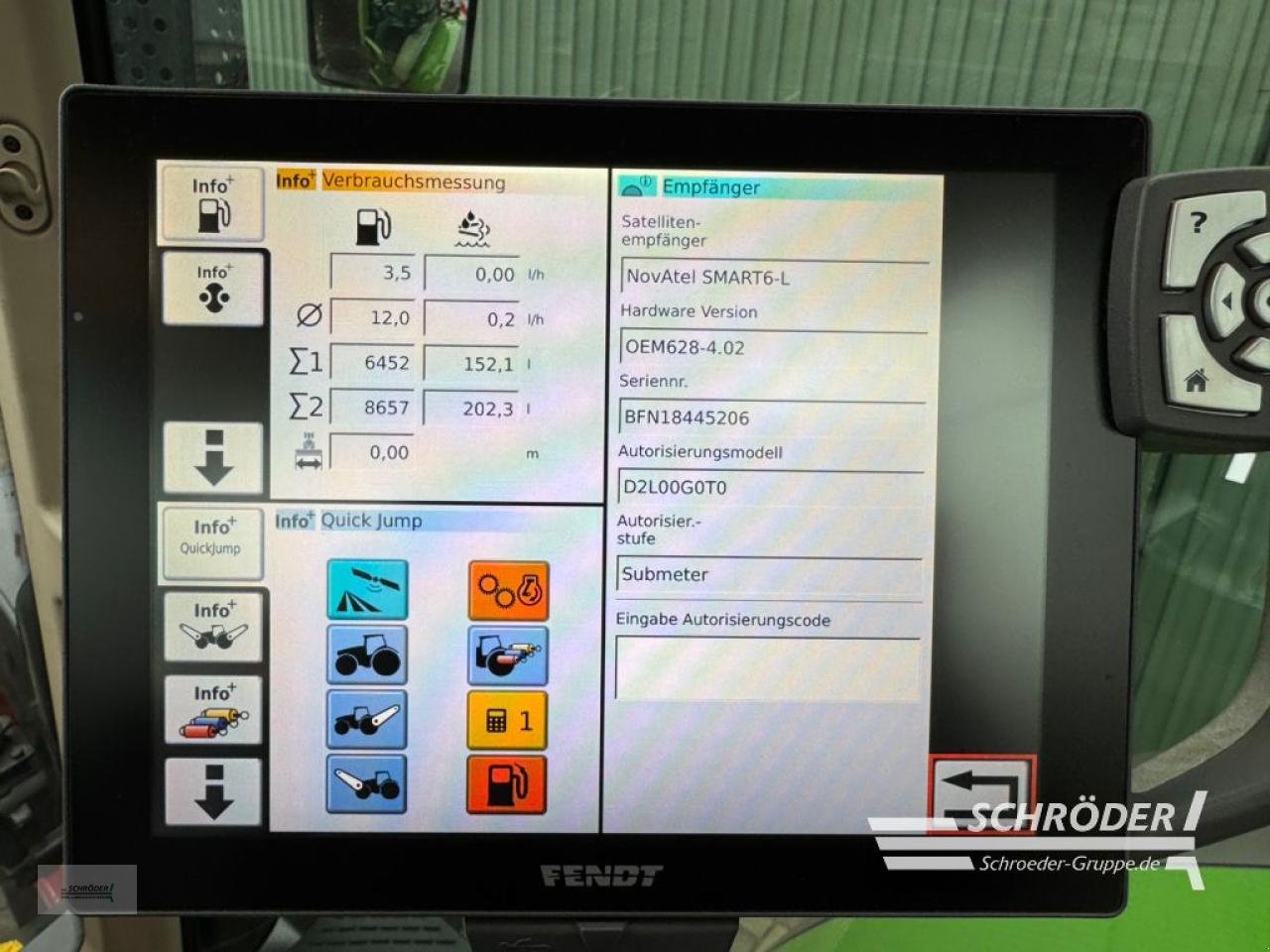 Traktor des Typs Fendt 724 VARIO S4 PROFI PLUS, Gebrauchtmaschine in Twistringen (Bild 8)