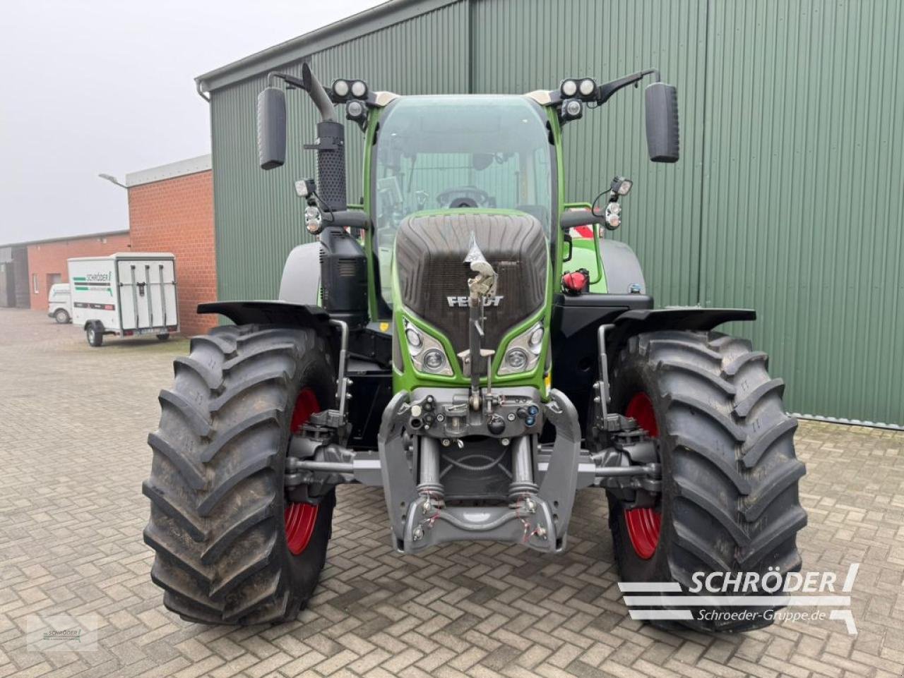 Traktor des Typs Fendt 724 VARIO S4 PROFI PLUS, Gebrauchtmaschine in Twistringen (Bild 9)
