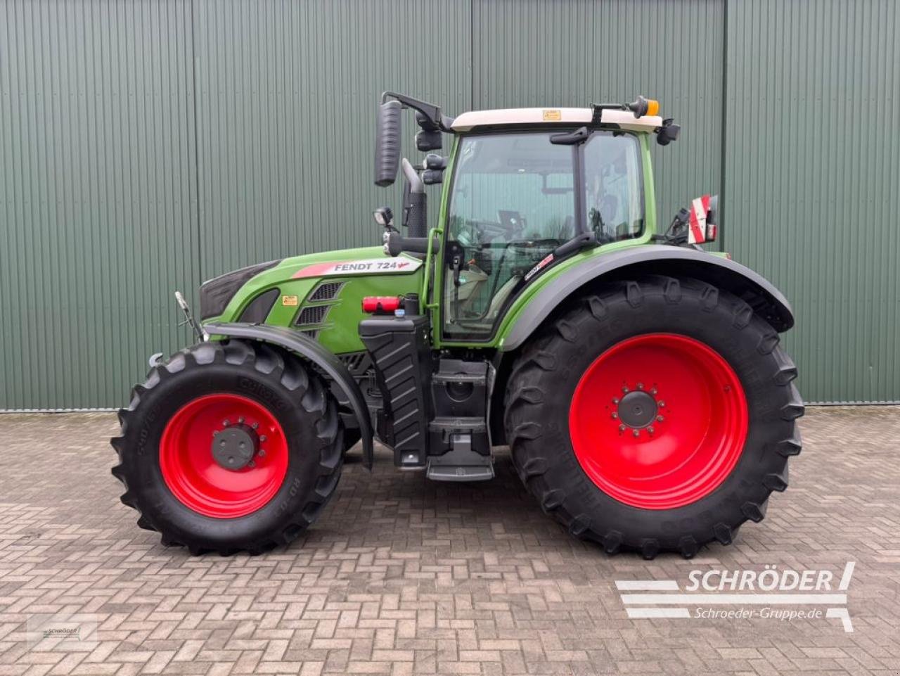 Traktor des Typs Fendt 724 VARIO S4 PROFI PLUS, Gebrauchtmaschine in Twistringen (Bild 11)
