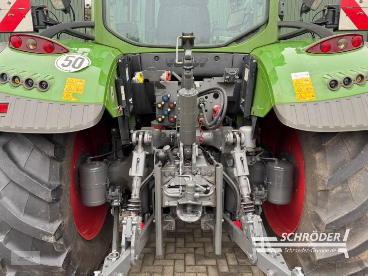 Traktor des Typs Fendt 724 VARIO S4 PROFI PLUS, Gebrauchtmaschine in Twistringen (Bild 14)