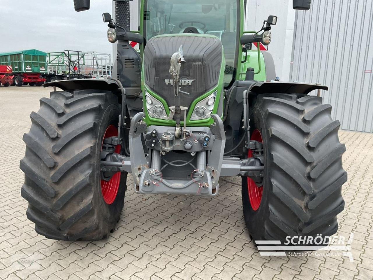 Traktor des Typs Fendt 724 VARIO S4 PROFI PLUS, Gebrauchtmaschine in Holdorf (Bild 5)