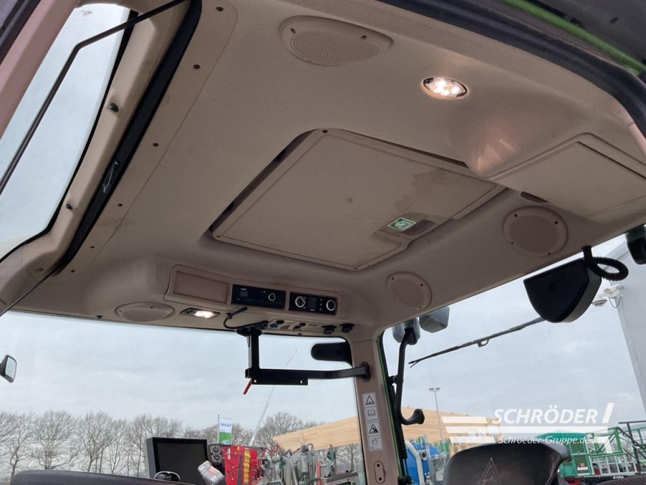 Traktor des Typs Fendt 724 VARIO S4 PROFI PLUS, Gebrauchtmaschine in Holdorf (Bild 14)